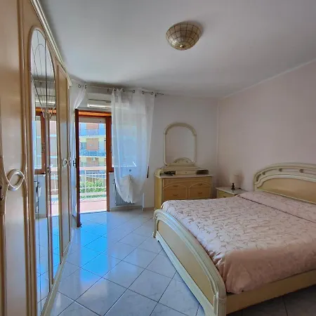 Clely's House Apartamento Gaeta
