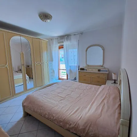 Clely's House Apartamento Gaeta